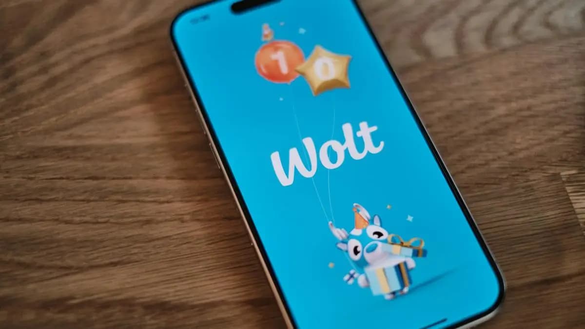 aplikace od Woltu spuštěná na mobilu aplikace od Woltu spuštěná na mobilu